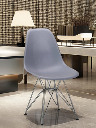 metal legs plastic chair.jpg
