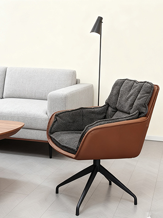velvet chair.jpg