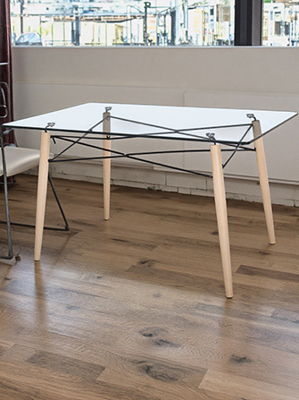 Restaurant Table.jpg