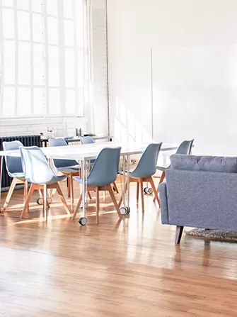 How wholesalers choose furniture suppliers.