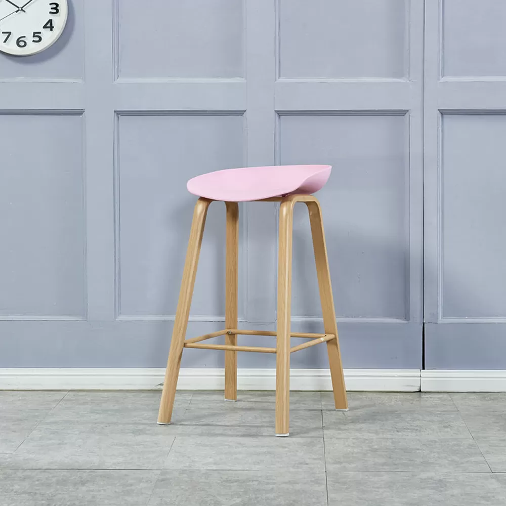 How to choose a plastic bar chair?